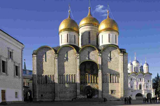 Mariä-Entschlafens-Kathedrale, Mariä Himmelfahrt, Kreml, Moskau, Russland, goldene Zwiebeltürme