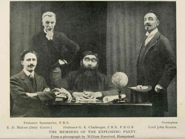 Ein gefälschtes Foto aus der Originalausgabe von The Lost World von 1912 mit Arthur Conan Doyle als Professor Challenger.