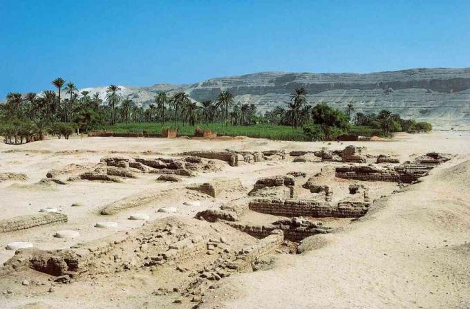 Ruinen der Hauptstadt des Pharao Echnaton Tell el-Amarna (Akhetaten). Neues Königreich, 18. Dynastie