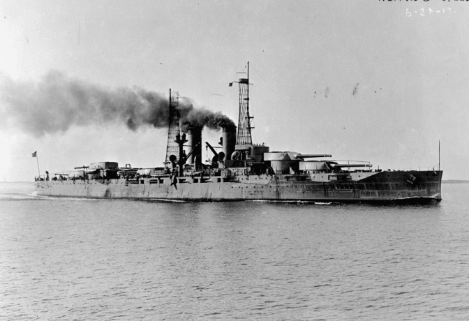 Schlachtschiff USS Texas (BB-35) auf See.