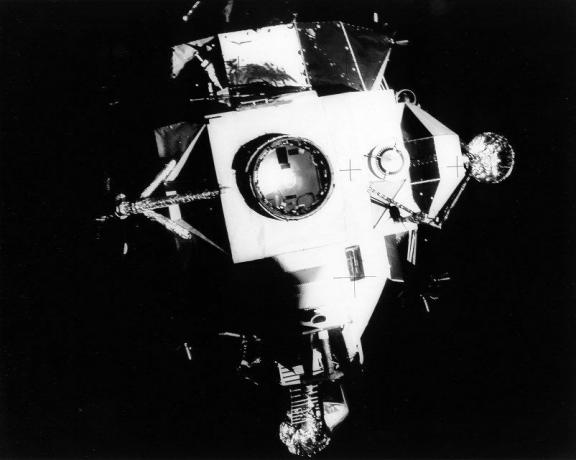Apollo 13 und Wassermann Kapsel