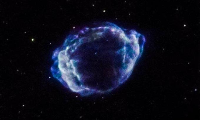 Eine Supernova-Blase aus expandierenden Trümmern.