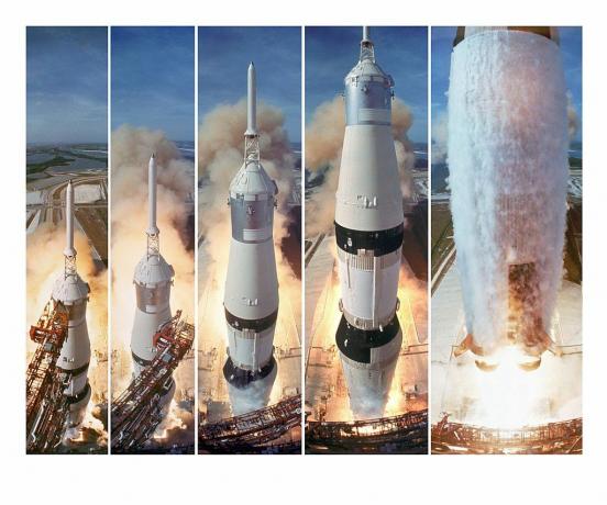 Saturn V Booster heben ab, um den Apollo 11 zu tragen