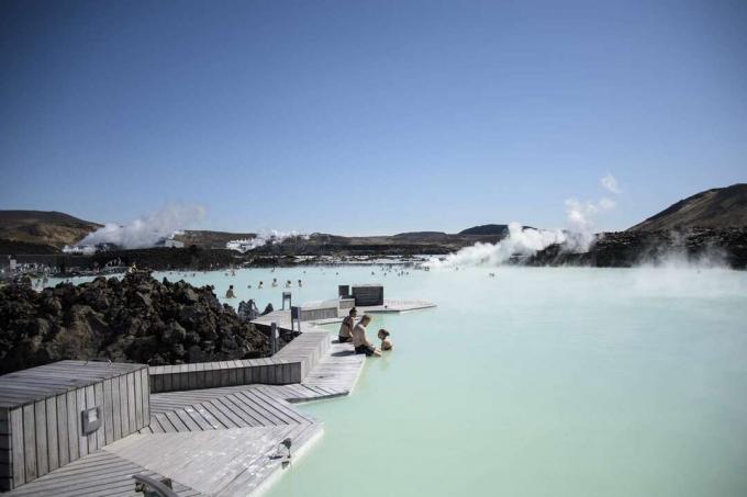 Geothermischer Pool der Blauen Lagune in Island