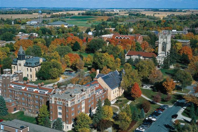 Eine Luftaufnahme des Carleton College in Minnesota.
