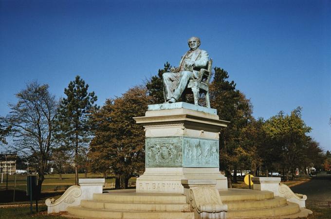 Statue von PT Barnum