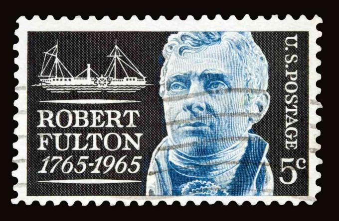 Eine 1965 herausgegebene 5-Cent-Briefmarke der Vereinigten Staaten zeigt den amerikanischen Ingenieur Robert Fulton